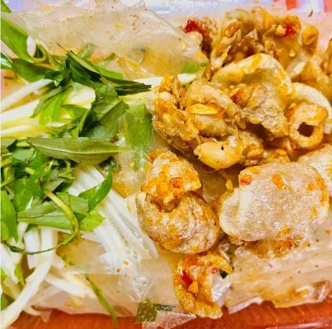 Hình ảnh Bánh Tráng Trộn Da Heo Tốp Mỡ