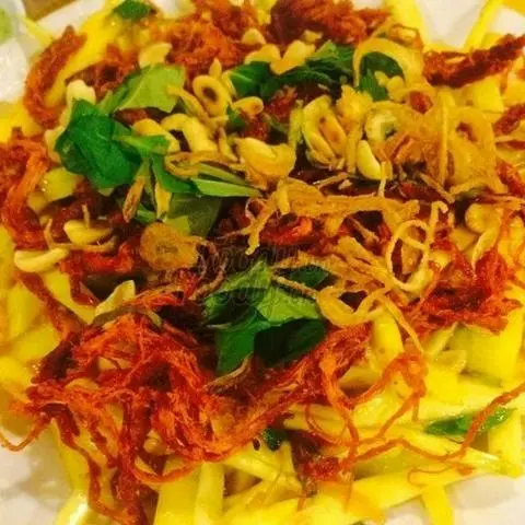 Hình ảnh Gỏi xoài khô bò