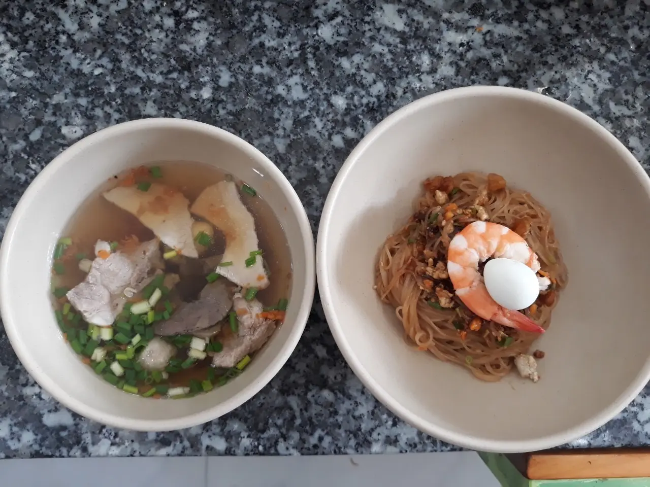 Hình ảnh mì tươi nước ( mì tươi khô thêm 5k)