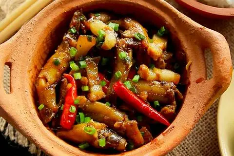Hình ảnh Cơm+Cá Bống Kho Tộ