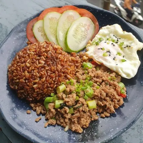 Hình ảnh Cơm pad kra pao