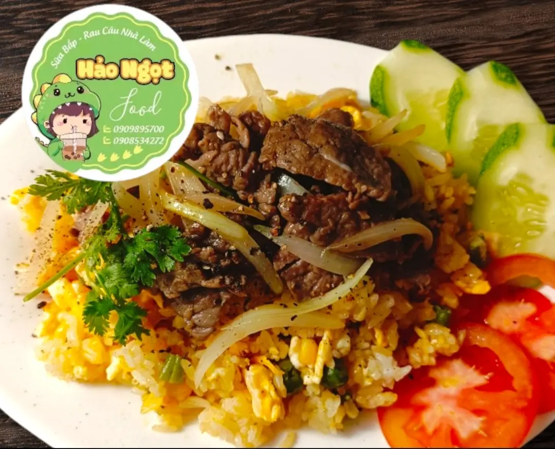 Hình ảnh CƠM CHIÊN THỊT BÒ XÀO SATẾ 