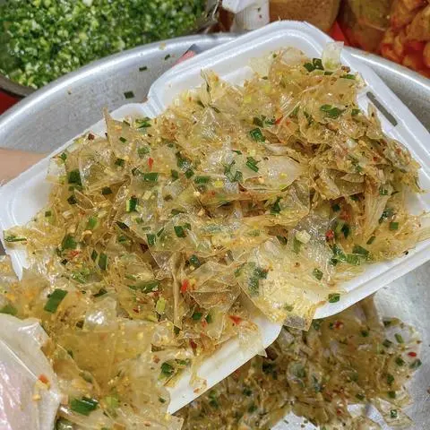 Hình ảnh Bánh Tráng Trộn Mỡ Hành 