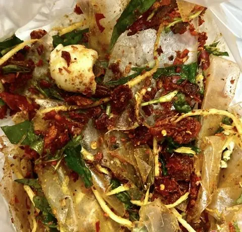 Hình ảnh Bánh Tráng Trộn Muối Bò & Khô Bò Siêu Cay