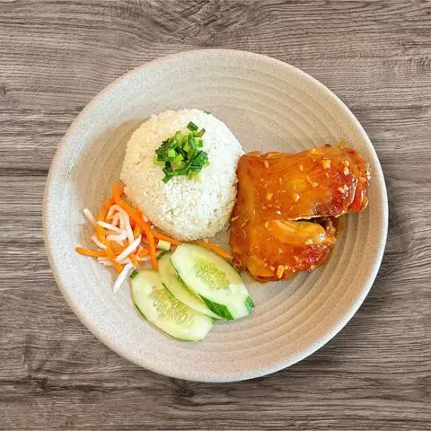 Hình ảnh Cơm tấm gà bơ tỏi