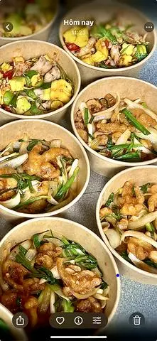 Hình ảnh Chân gà chiên nước mắm