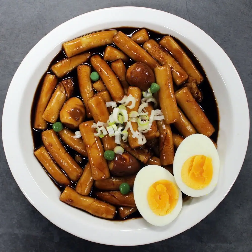 Hình ảnh Tteokbokki tương đen (đậm đà, đắng nhẹ) - 짜장 떡볶이