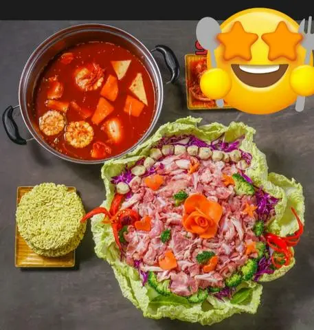 Hình ảnh Lẩu Thái Sườn Sụn Lớn 