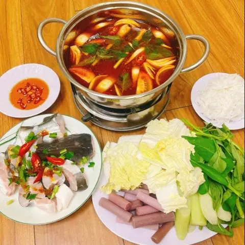 Hình ảnh Lẩu Cá Hú Nhỏ ( Lẩu 1 - 2 Người , ComBo Rau Bún Mắm Nhĩ Free )