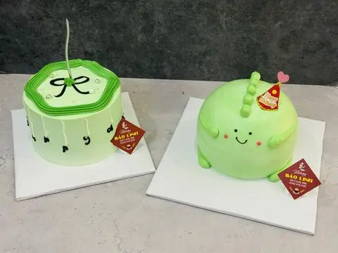 Hình ảnh  Bánh kem sữa tươi size 14cm ( hình cute)