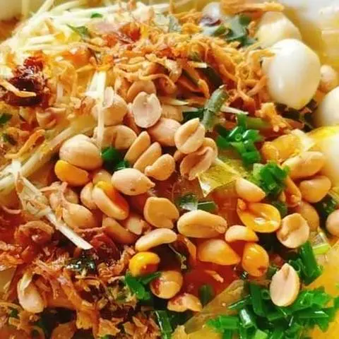 Hình ảnh bánh tráng mỡ hành trứng cút