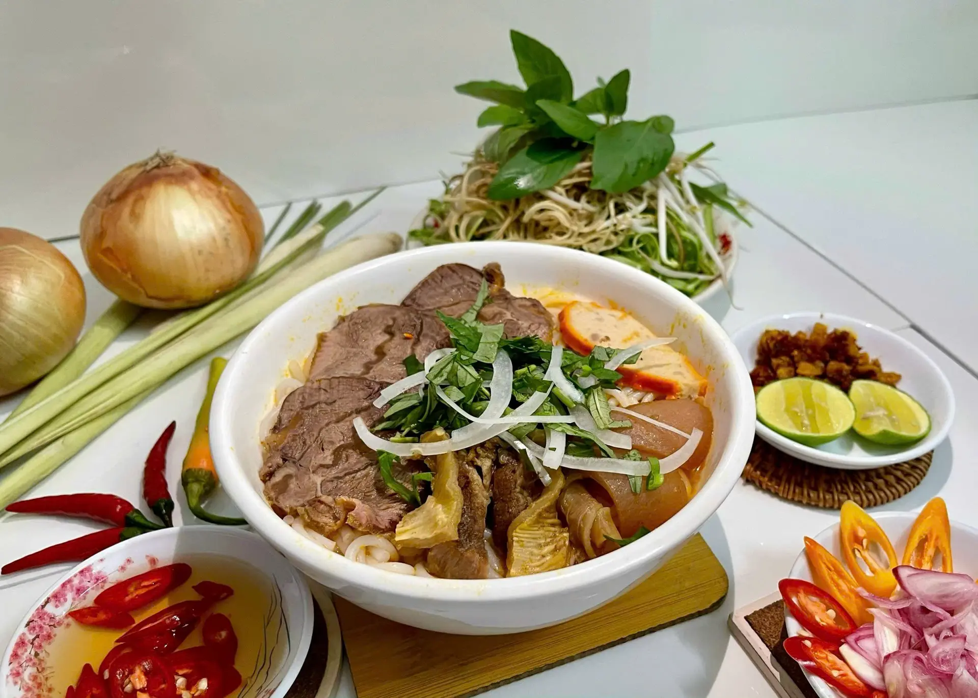 Hình ảnh 08 - Bún bò nạm bò - sụn bò
