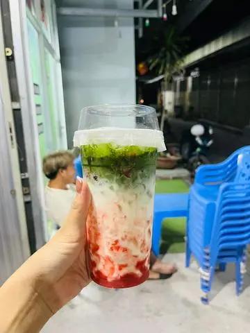 Hình ảnh Sữa gấu matcha latte dâu