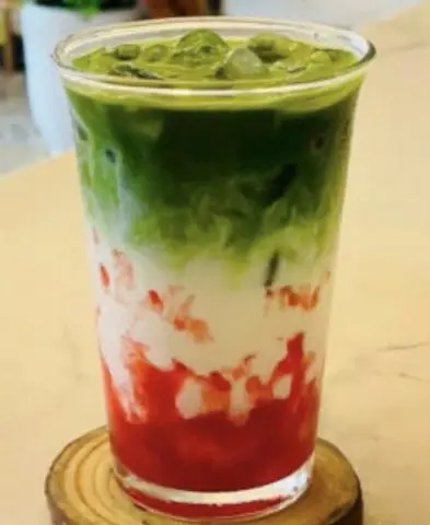 Hình ảnh Matcha latte dâu
