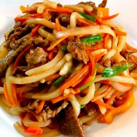 Hình ảnh U-1: Udon xào thịt heo