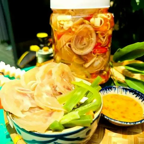 Hình ảnh Gân bò ngâm rau củ