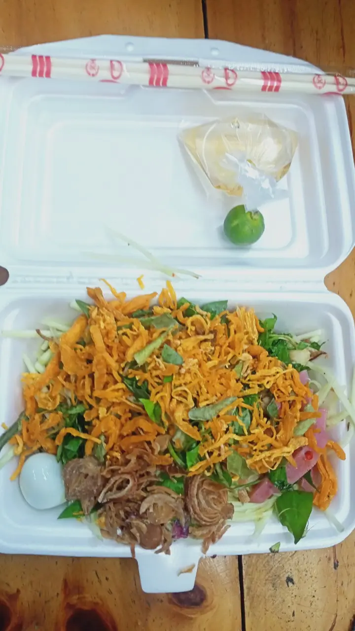 Hình ảnh gỏi khô gà 