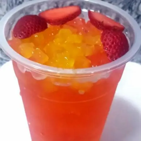 Hình ảnh Trà dâu đỏ thạch dâu