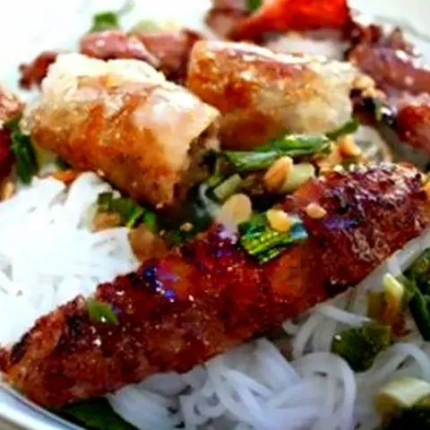 Hình ảnh Bún nem nướng - chả giò