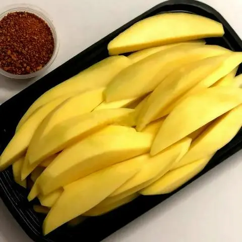 Hình ảnh Xoài Keo 500gram - Muối Tôm