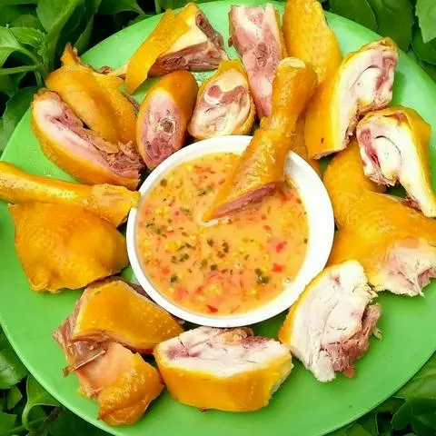 Hình ảnh Gà Ủ Muối - Nửa Con 