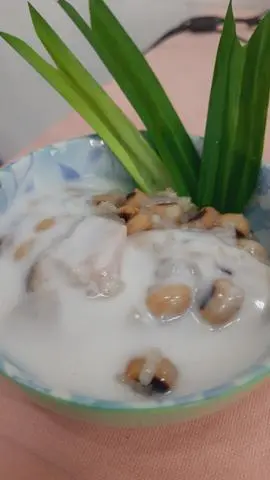 Hình ảnh Chè đậu trắng khoai môn