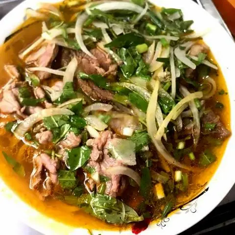 Hình ảnh Bún Bò Tái ( chưa bao gồm hộp đựng )