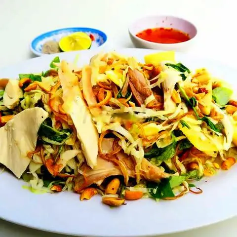 Hình ảnh Gỏi Gà 1/2 Con