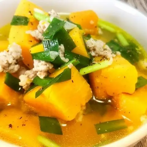 Hình ảnh Canh Bí Đỏ Thịt Bằm 