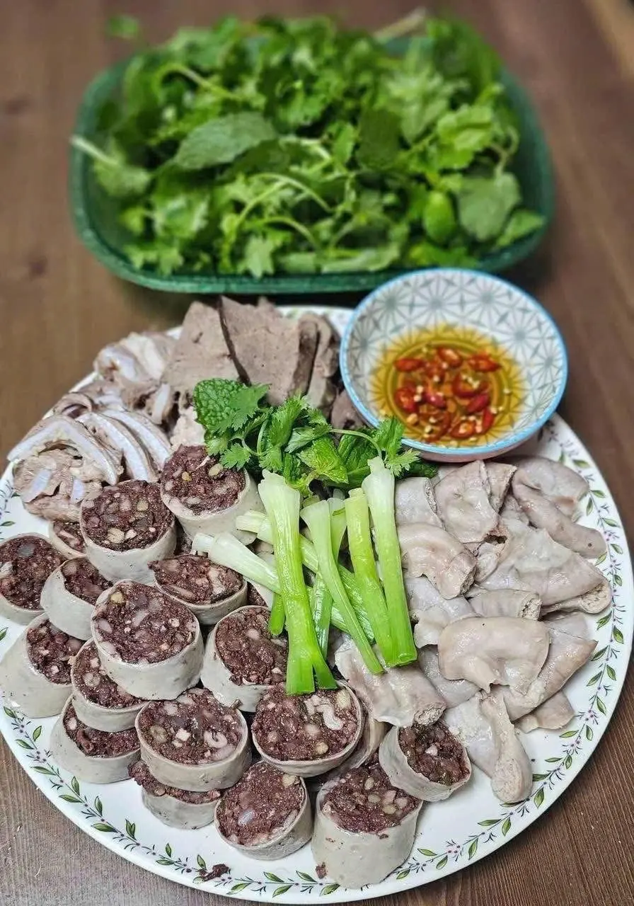 Hình ảnh Dĩa lòng trung