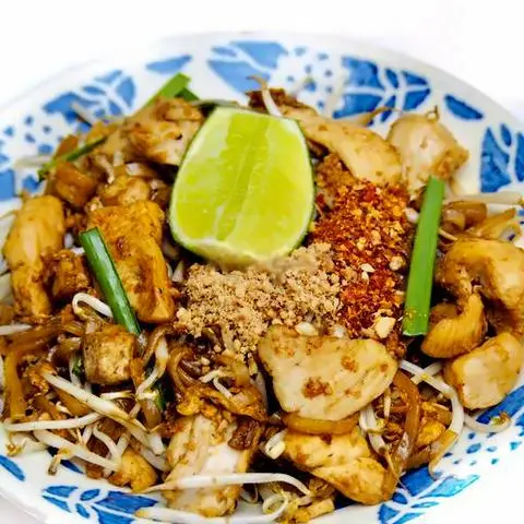 Hình ảnh Pad thai gà