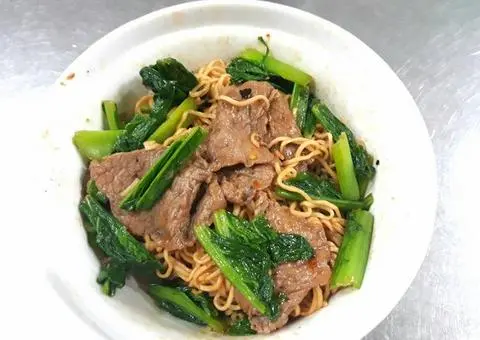 Hình ảnh Mì gói xào bò