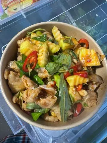 Hình ảnh chân gà sốt thái 