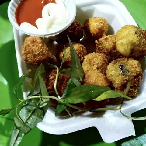 Hình ảnh Cút lộn chiên giòn chấm mayonnaise - tương ớt