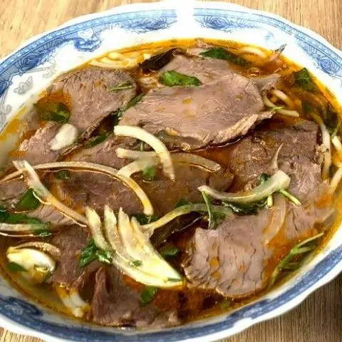 Hình ảnh Bún bò Tái Nạm ( chưa bao gồm hộp đựng )