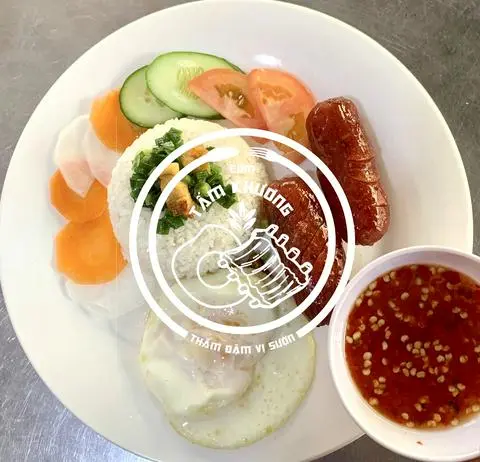 Hình ảnh Cơm tấm lạp xưởng - ốp la