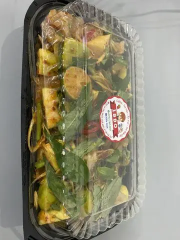 Hình ảnh Chân Gà Rút Xương Sốt Thái (sizeL)