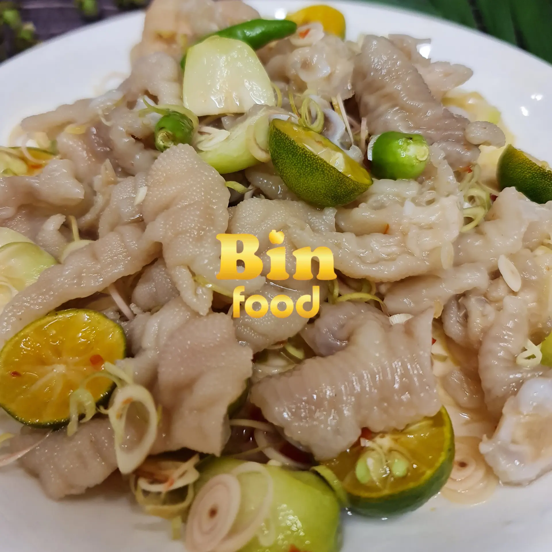 Hình ảnh Chân gà rút xương sả tắc - size S