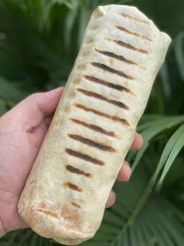Hình ảnh Cuộn Khổng Lồ + Coca