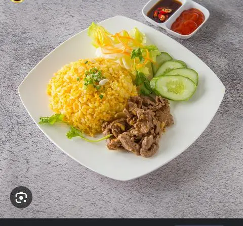 Hình ảnh Cơm Chiên Bò Xào Cải