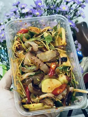 Hình ảnh Mix chân gà rút xương + bạch tuộc sốt Thái LỚN