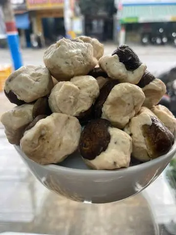 Hình ảnh mộc ôm nấm hương 