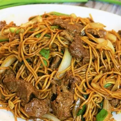 Hình ảnh MÌ XÀO BÒ LẮC PHẦN LỚN