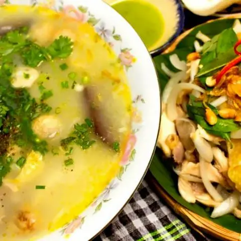 Hình ảnh Cháo Gà Ta - Lòng Đất Quảng