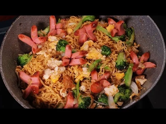 Hình ảnh Mì xào Chúc chích