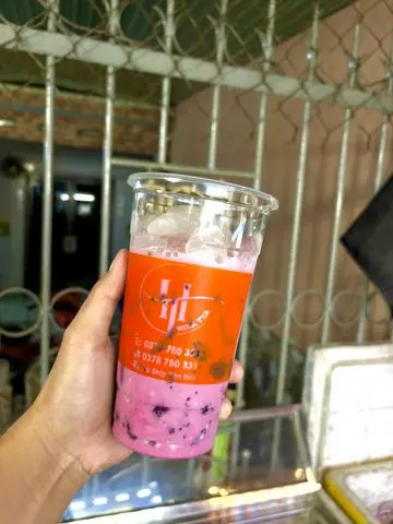 Hình ảnh Sữa Chua Dâu Tằm 