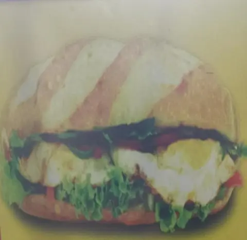 Hình ảnh Bánh mì ốp la 2 trứng.