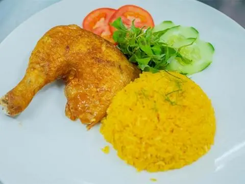 Hình ảnh Gà Góc Tư Thêm 