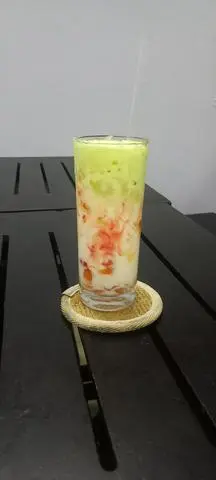 Hình ảnh Sữa Tươi Dâu Tây Matcha Kem Muối
