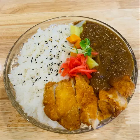 Hình ảnh Cơm cà ri gà chiên xù